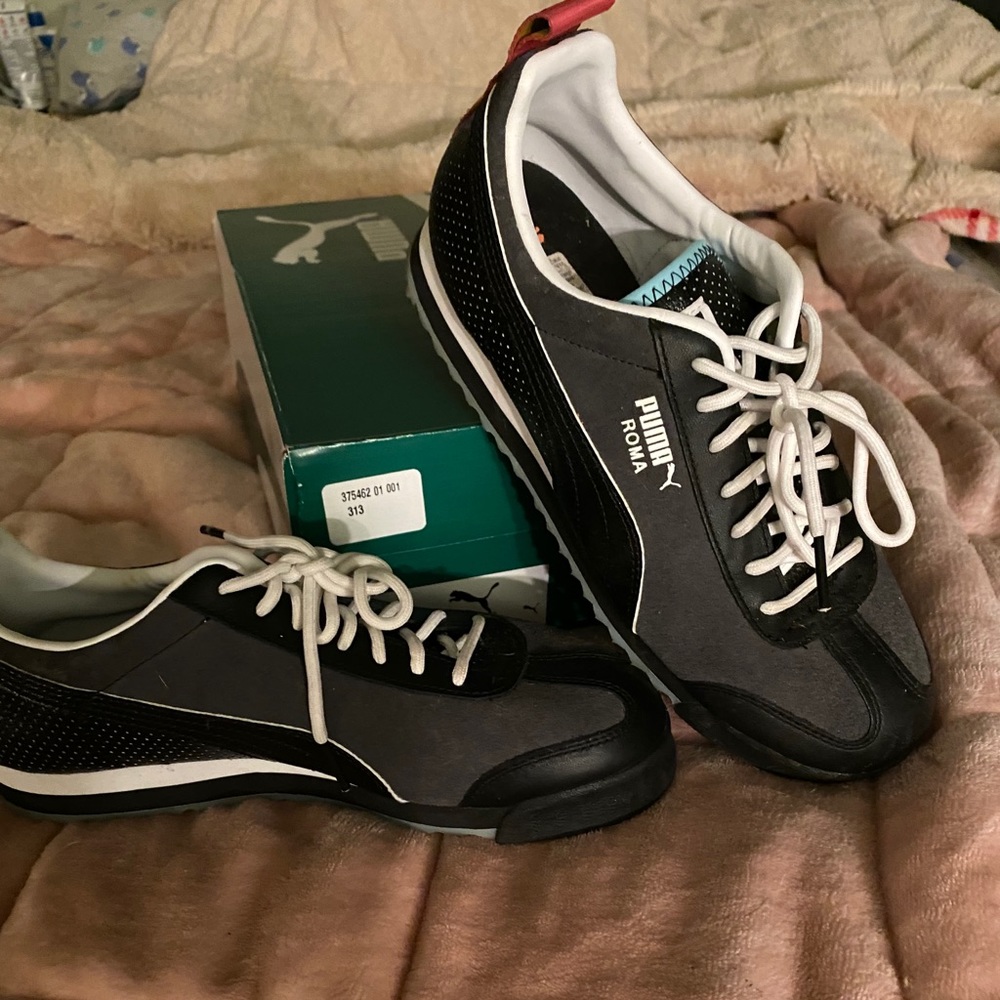 Puma Sneakers